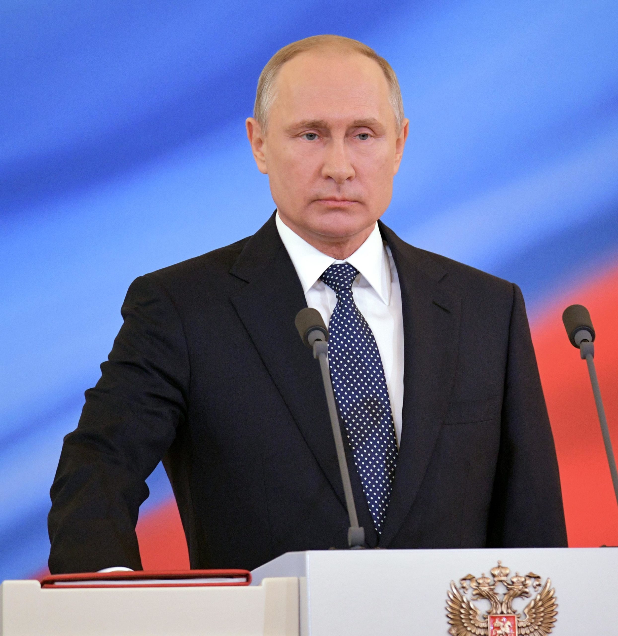 Vladimir Poutine,  un président autoritaire et controversé