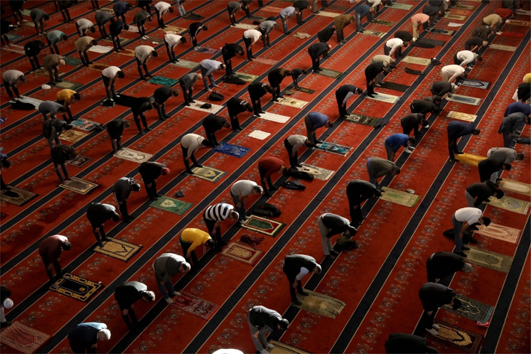 Les musulmans ont fêté la fin du ramadan… un peu différemment