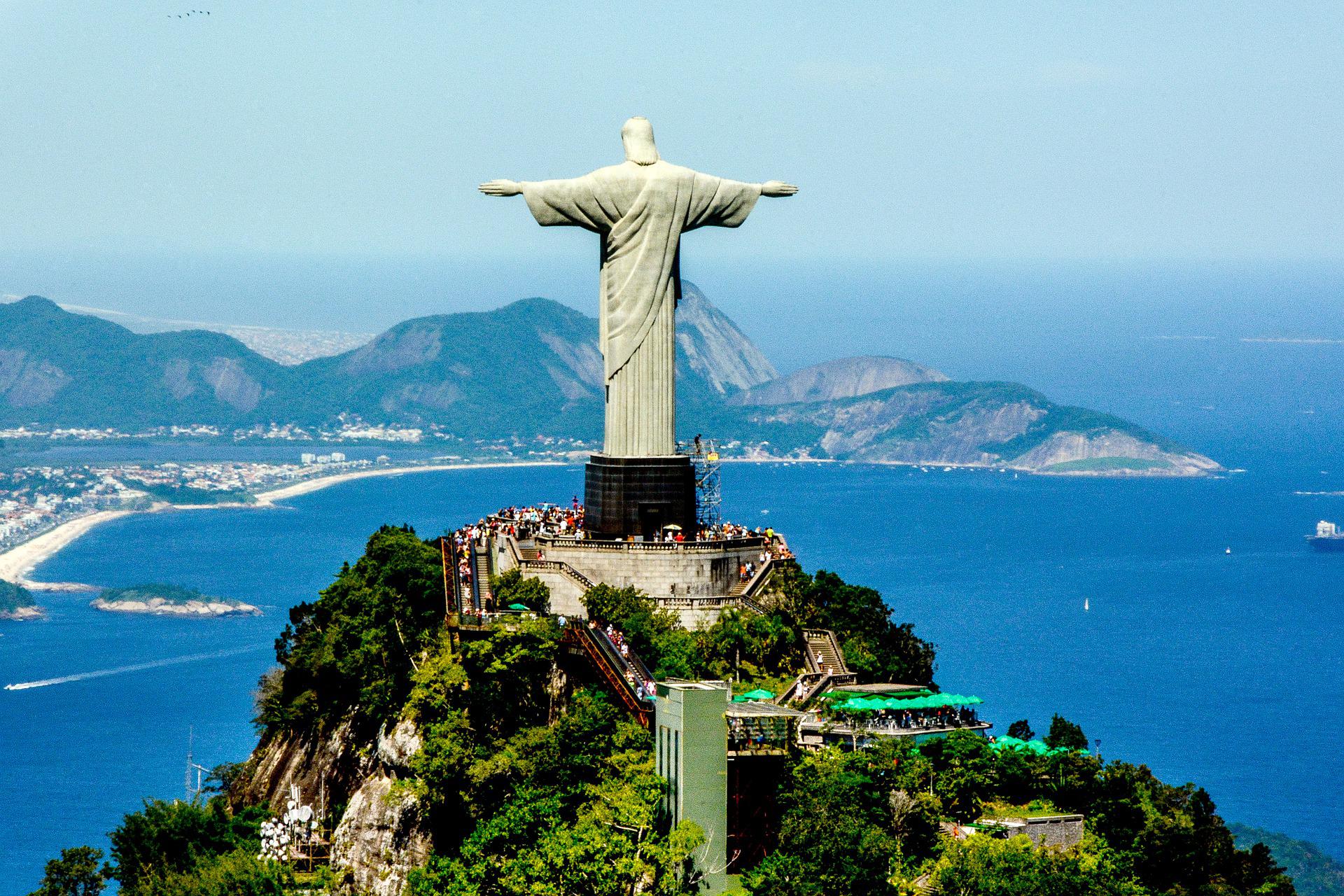« Merveilles du monde moderne » : allons découvrir la statue du Christ rédempteur au Brésil ! (photos)