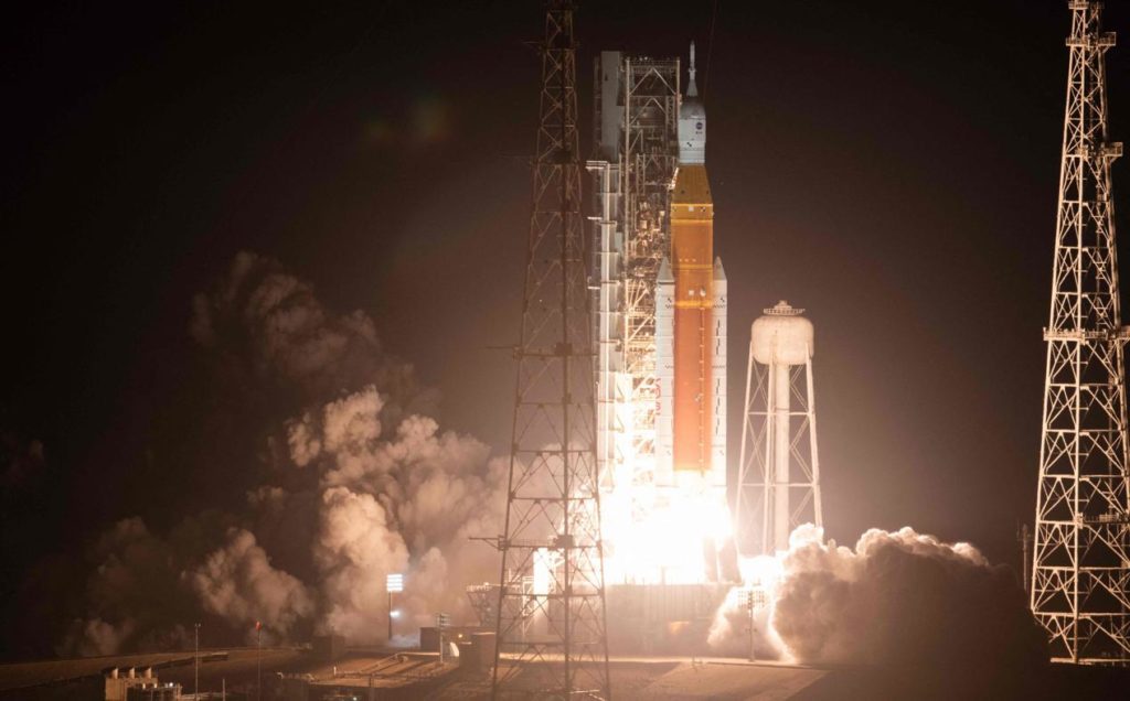 Ce qui a marqué l'actualité en novembre 2022: le 16 novembre, la nouvelle méga-fusée de la Nasa (l'agence spatiale américaine) est partie vers la Lune.