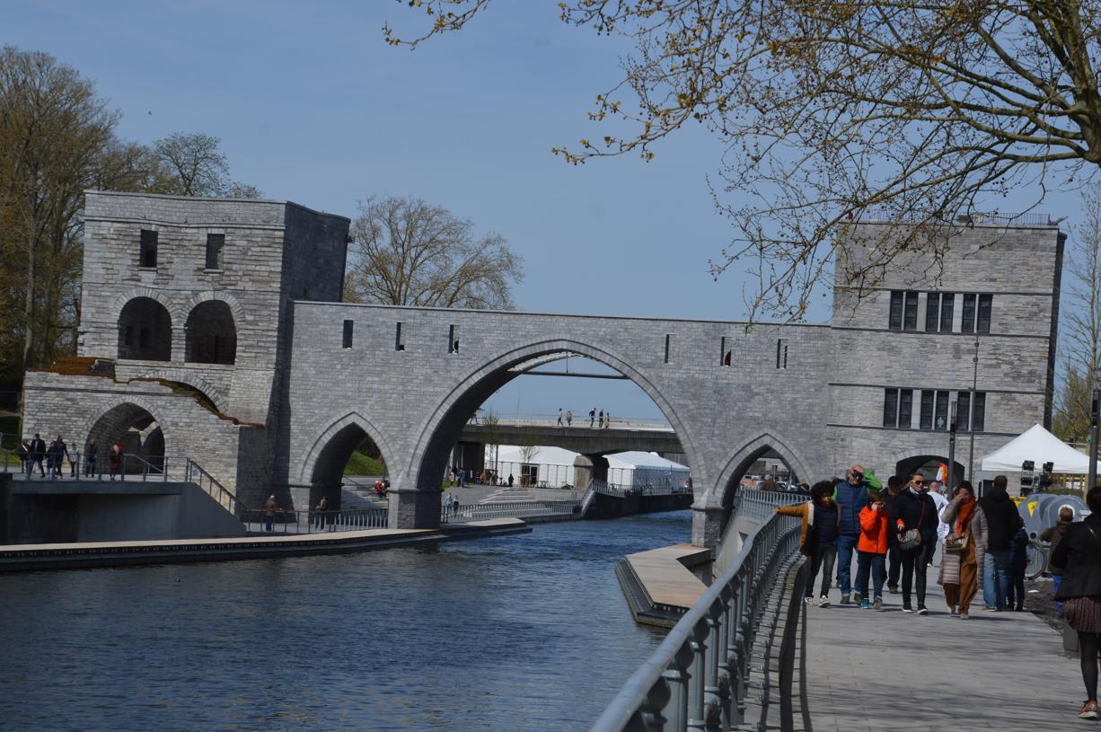 Tournai: les habitants retrouvent le Pont des Trous, emblème de la ville
