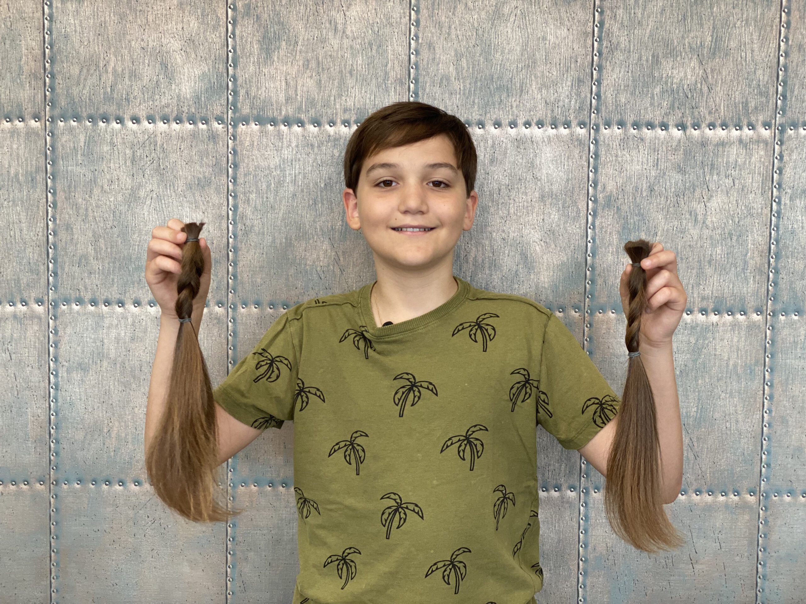 Adrien, 12 ans, a fait don de ses cheveux pour une bonne cause