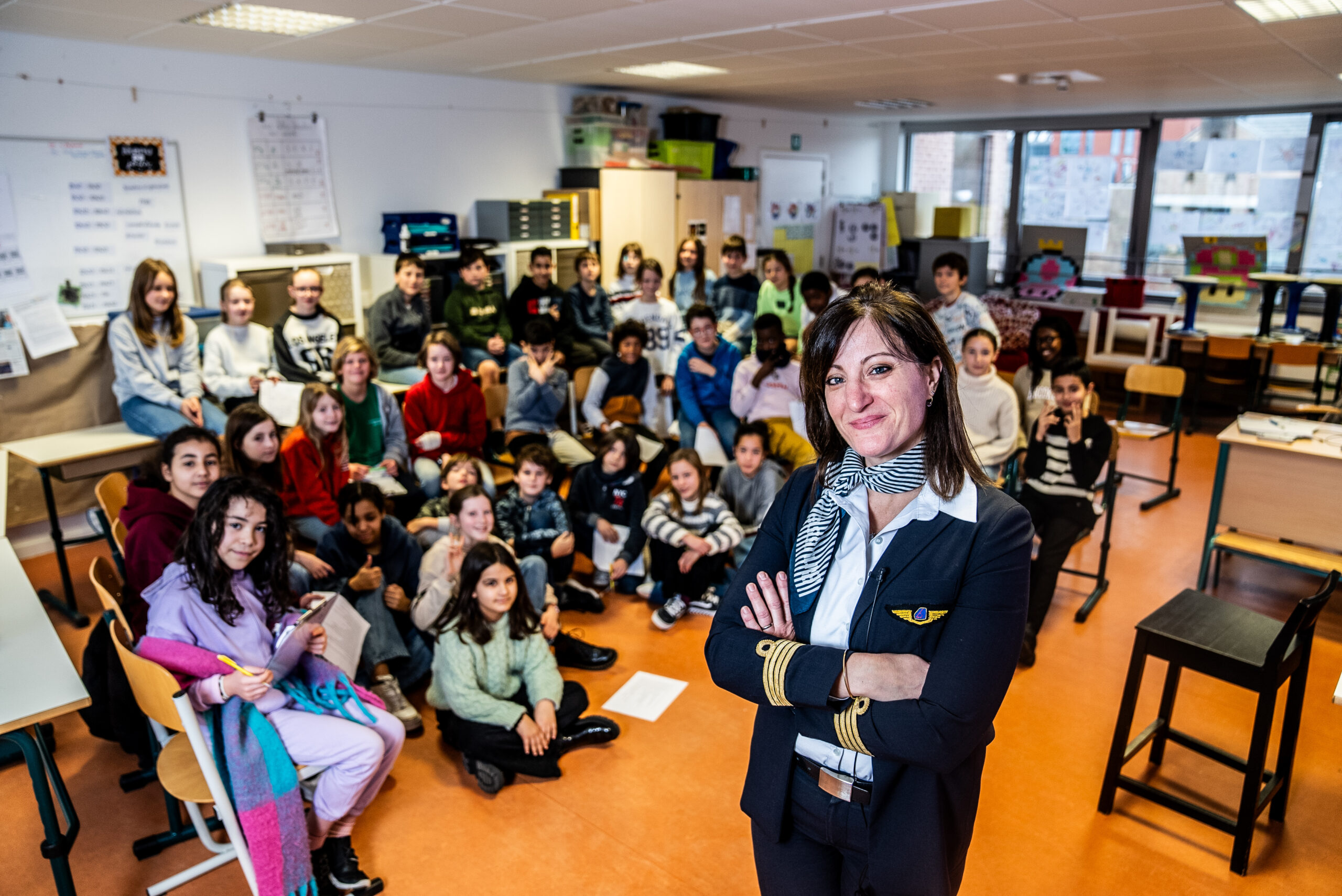 Magalie Schiavon, pilote d’A320 chez Brussels Airlines, parle de son métier en classe