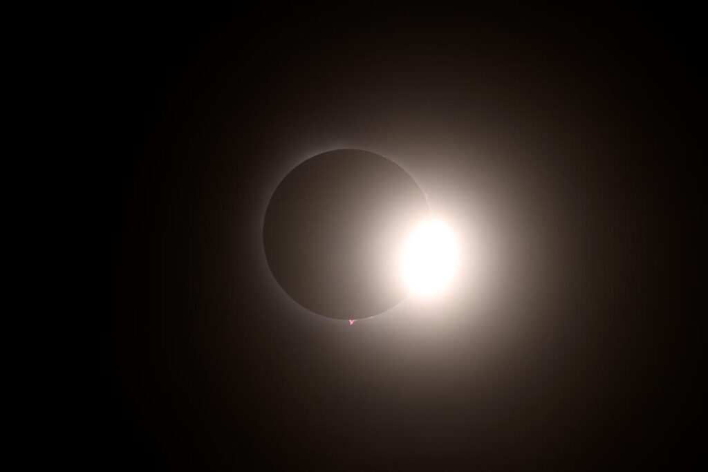 Une éclipse totale dans le ciel nord-américain